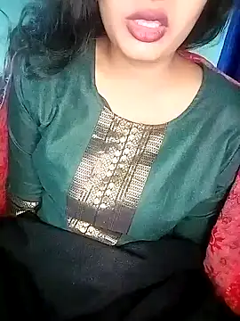 Snapshot of Miss-Siyaa chatting on 12/15/24, 01:11 Miss-Siyaa online show from 12/15/24, 01:11