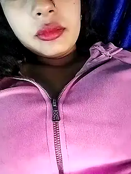 Snapshot of Miss-Siyaa chatting on 12/16/24, 06:27 Miss-Siyaa online show from 12/16/24, 06:27