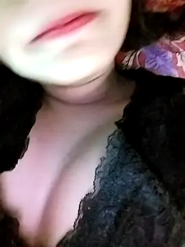 Snapshot of Miss-Siyaa chatting on 12/19/24, 03:19 Miss-Siyaa online show from 12/19/24, 03:19