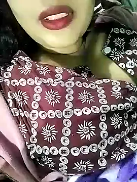 Snapshot of Miss-Siyaa chatting on 01/20/25, 05:37 Miss-Siyaa online show from 01/20/25, 05:37