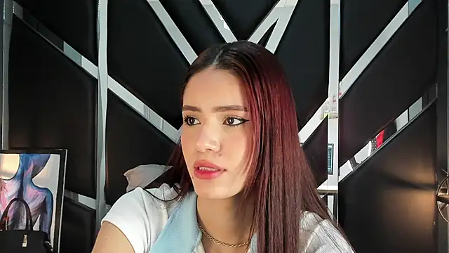Snapshot of Madie__collins chatting on 01/06/25, 12:46 Madie collins online show from 01/06/25, 12:46