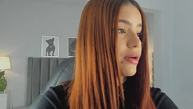 Madie  collins online show from 11/21/25, 11:31