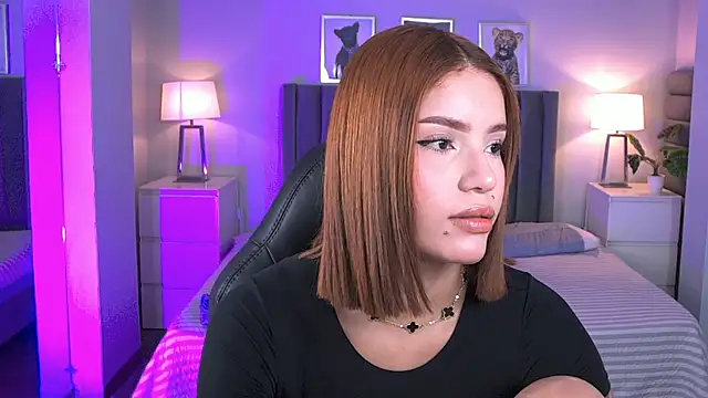 Snapshot of Madie__collins chatting on 05/18/26, 11:38 Madie collins online show from 05/18/26, 11:38