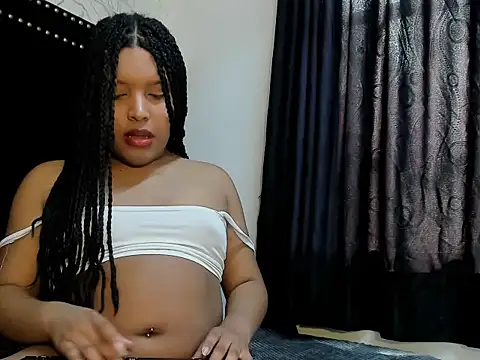 Snapshot of ShanayaKops chatting on 10/27/25, 02:10 ShanayaKops online show from 10/27/25, 02:10