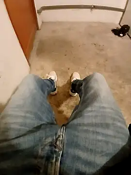 casper0303 online show from 12/20/25, 04:14