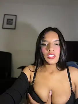 Snapshot of Dulceeany chatting on 07/30/26, 01:43 Dulceeany online show from 07/30/26, 01:43