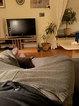 Snapshot of OdinWolf1990 chatting on 03/12/25, 06:44 OdinWolf1990 online show from 03/12/25, 06:44