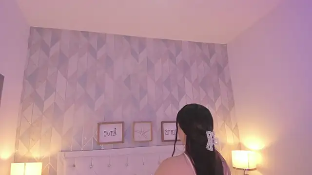 Snapshot of martina_rivera_ chatting on 07/20/26, 12:18 martina rivera online show from 07/20/26, 12:18