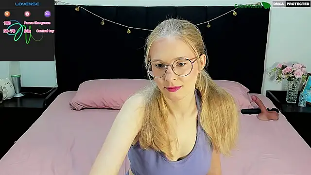 Snapshot of CatmintLush chatting on 04/30/26, 11:31 CatmintLush online show from 04/30/26, 11:31