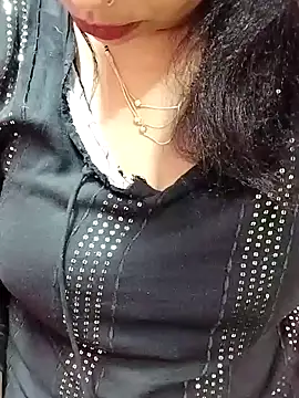 Snapshot of Urmila_bhabhii chatting on 01/22/25, 04:12 Urmila bhabhii online show from 01/22/25, 04:12