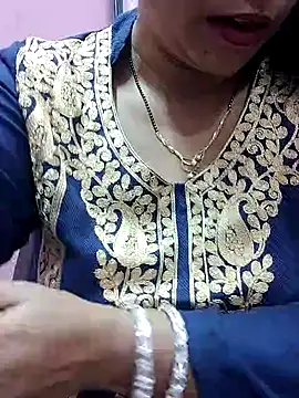 Snapshot of Urmila_bhabhii chatting on 01/26/25, 02:52 Urmila bhabhii online show from 01/26/25, 02:52