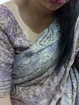 Snapshot of Urmila_bhabhii chatting on 05/11/26, 03:45 Urmila bhabhii online show from 05/11/26, 03:45