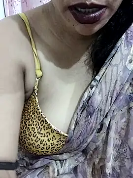 Snapshot of Urmila_bhabhii chatting on 05/12/26, 03:20 Urmila bhabhii online show from 05/12/26, 03:20