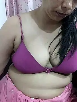 Snapshot of Urmila_bhabhii chatting on 06/07/26, 05:38 Urmila bhabhii online show from 06/07/26, 05:38