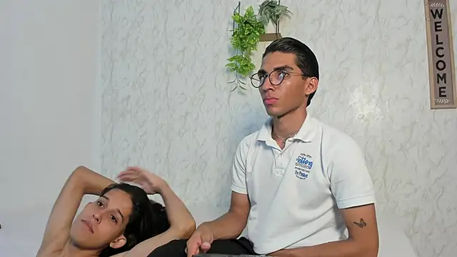 Snapshot of jony_honey chatting on 05/22/26, 11:38 jony honey online show from 05/22/26, 11:38