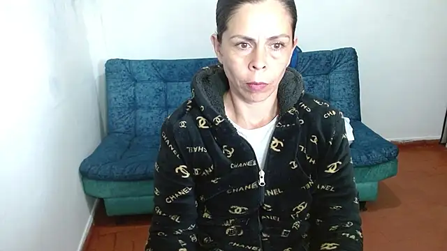 Snapshot of Marilyn_xxxx chatting on 10/14/25, 08:42 Marilyn xxxx online show from 10/14/25, 08:42