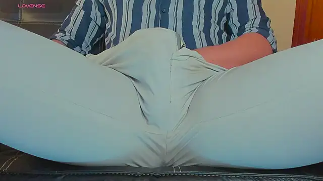 MrLonely02 online show from 12/14/24, 09:45