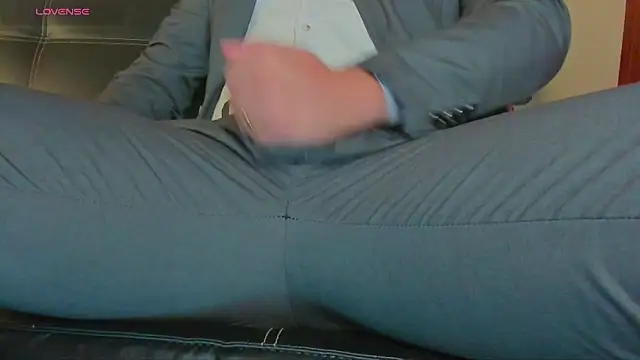 MrLonely02 online show from 12/17/24, 11:38