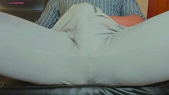 MrLonely02 online show from 12/19/24, 02:01