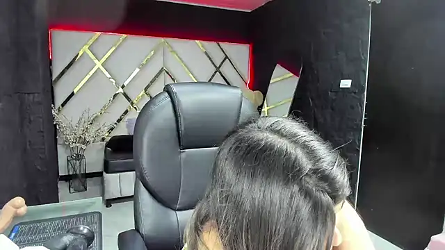 NahomiConnor  online show from 03/27/26, 08:37