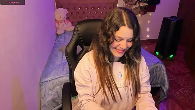 Sabrina Hall  online show from 02/23/25, 04:28