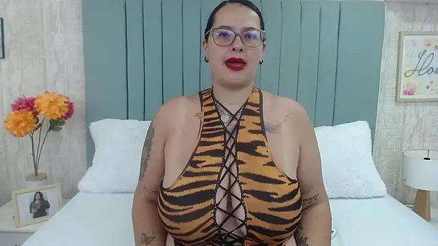 KarllaWalker online show from 03/18/25, 12:36