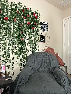 butterflybootyy online show from 11/03/25, 08:43