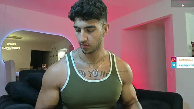 Snapshot of JACOB_MARTINS chatting on 01/26/25, 04:41 JACOB MARTINS online show from 01/26/25, 04:41