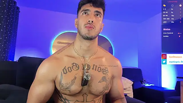 Snapshot of JACOB_MARTINS chatting on 03/03/25, 05:20 JACOB MARTINS online show from 03/03/25, 05:20