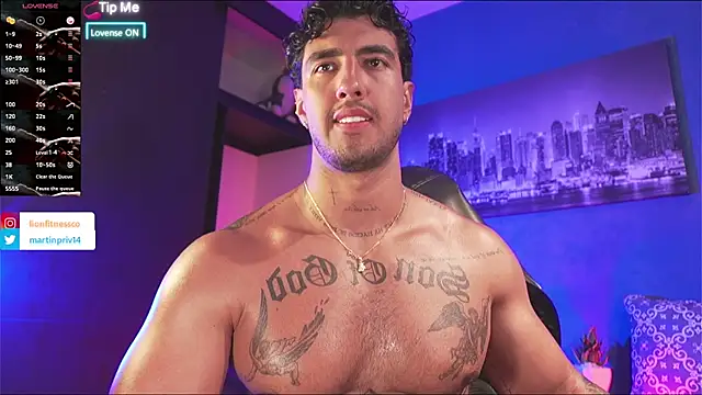 Snapshot of JACOB_MARTINS chatting on 10/06/25, 10:07 JACOB MARTINS online show from 10/06/25, 10:07