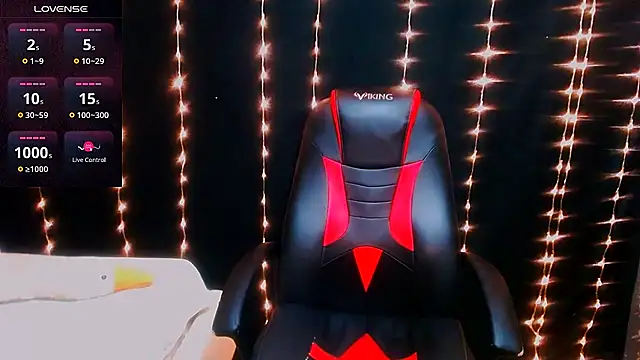 AgathaNoxe online show from 02/03/25, 10:00