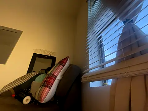 Snapshot of ganosex chatting on 09/20/25, 01:28 ganosex online show from 09/20/25, 01:28
