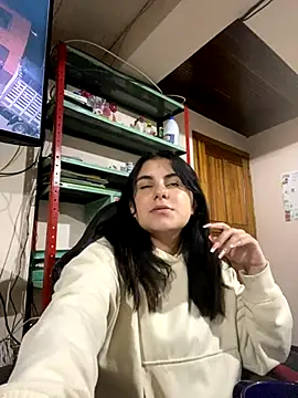 emiliaharper408 online show from 12/01/24, 11:36