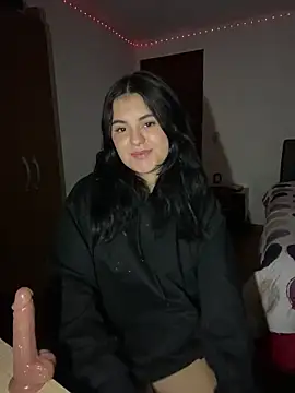 emiliaharper408 online show from 03/07/25, 07:41