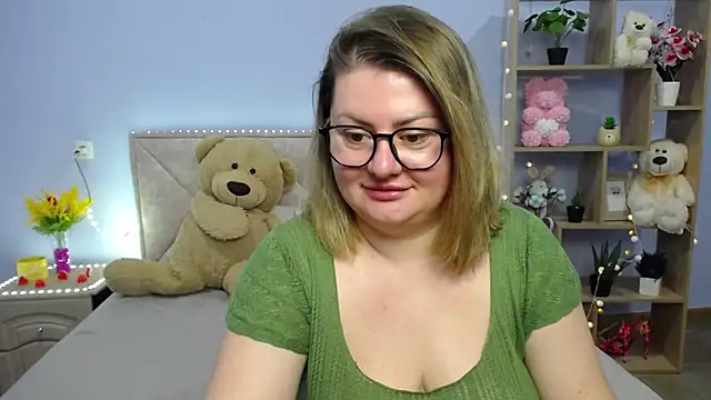 ZannaDreil online show from 03/13/25, 04:38