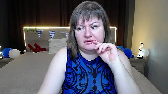 ZannaDreil online show from 09/30/25, 06:24