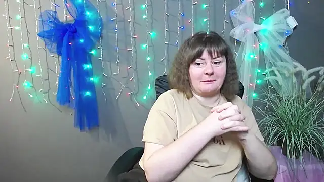 ZannaDreil online show from 11/14/25, 07:12