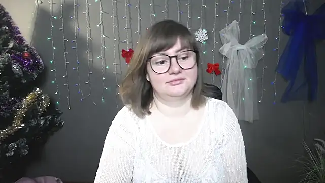 ZannaDreil online show from 12/16/25, 07:19