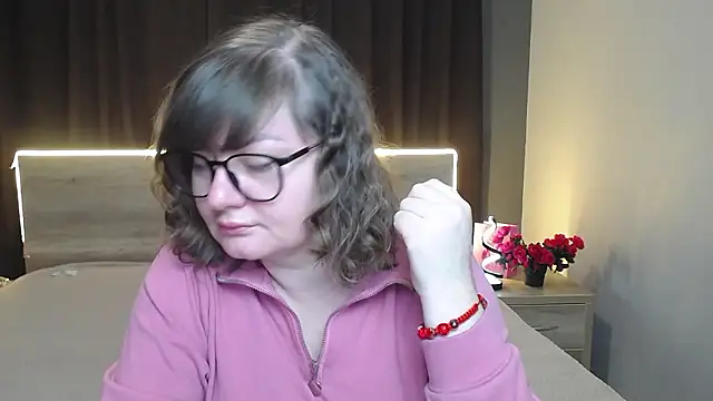 ZannaDreil online show from 01/12/26, 06:57