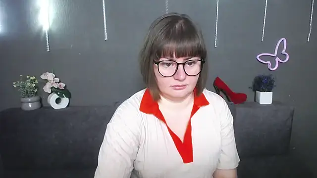ZannaDreil online show from 04/29/26, 06:14