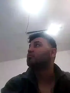 Snapshot of SINUECASTILLO chatting on 01/11/25, 07:38 SINUECASTILLO online show from 01/11/25, 07:38