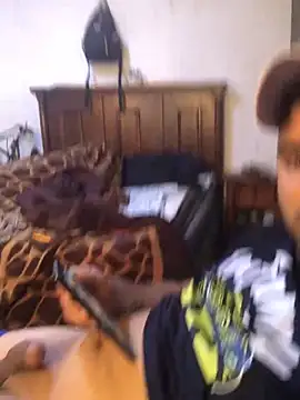 Snapshot of SINUECASTILLO chatting on 03/06/25, 04:49 SINUECASTILLO online show from 03/06/25, 04:49