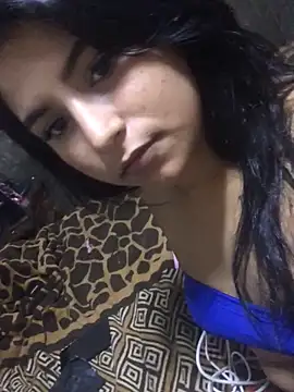 Snapshot of SINUECASTILLO chatting on 03/09/25, 09:35 SINUECASTILLO online show from 03/09/25, 09:35