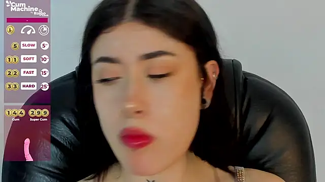 melody suarez online show from 01/12/25, 01:42