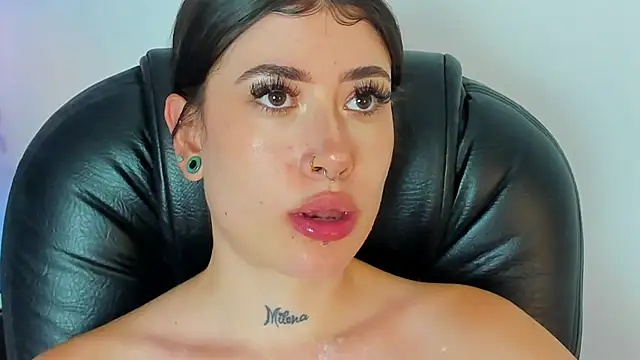 melody suarez online show from 02/23/25, 07:28