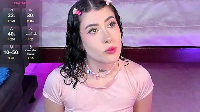 melody suarez online show from 09/23/25, 10:24