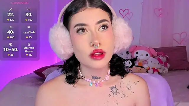 melody suarez online show from 10/17/25, 01:31