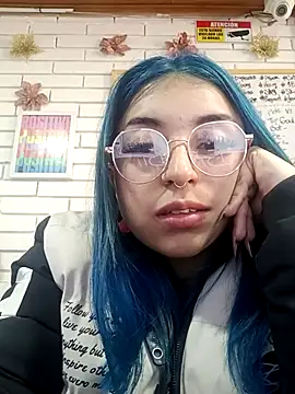 Snapshot of turolita_ chatting on 02/15/25, 02:00 turolita online show from 02/15/25, 02:00