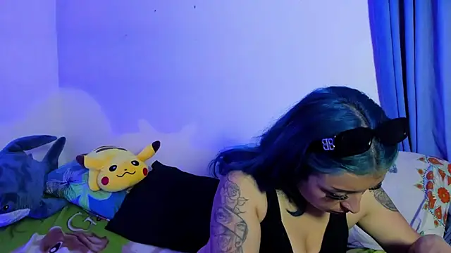 Snapshot of turolita_ chatting on 02/28/25, 12:21 turolita online show from 02/28/25, 12:21