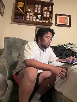 bigasianloads25 online show from 05/18/26, 05:02